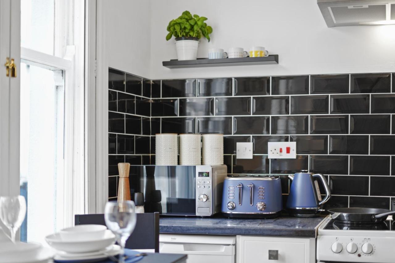 Central Gem Of Leamington Spa - Sleeps 5 Appartement Buitenkant foto